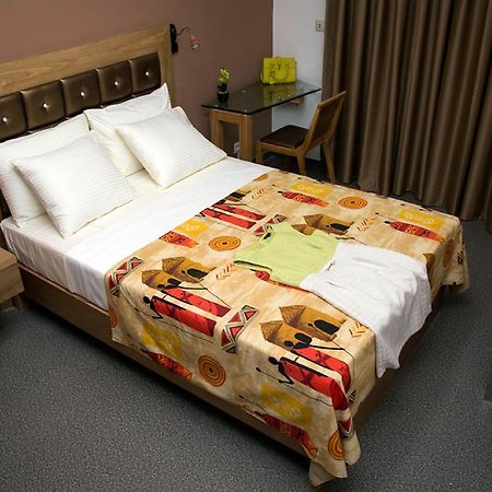 Wakola Hotel Fass Дакар Экстерьер фото