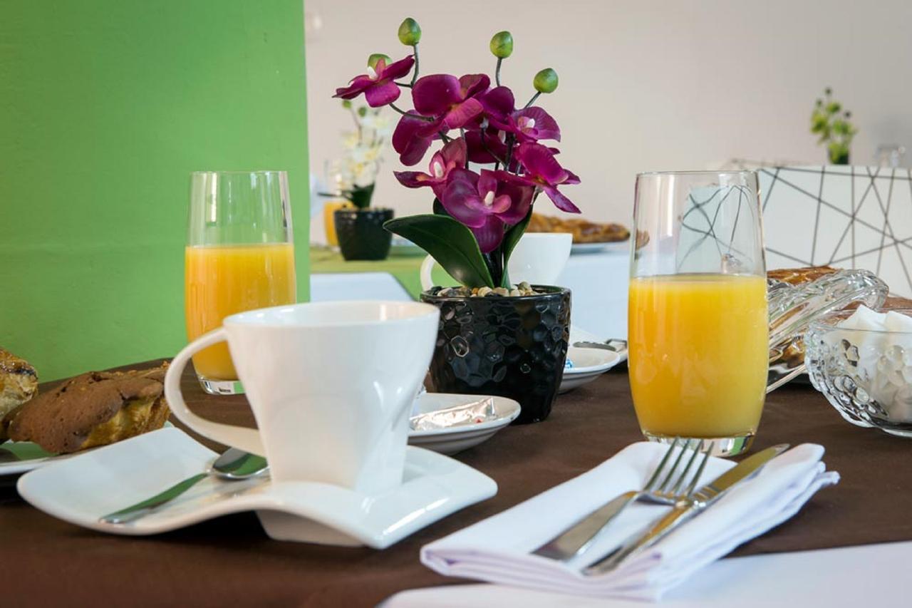 Wakola Hotel Fass Дакар Экстерьер фото